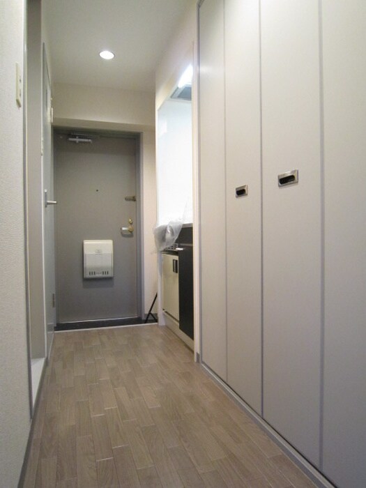 物件内観写真9　(廊下)