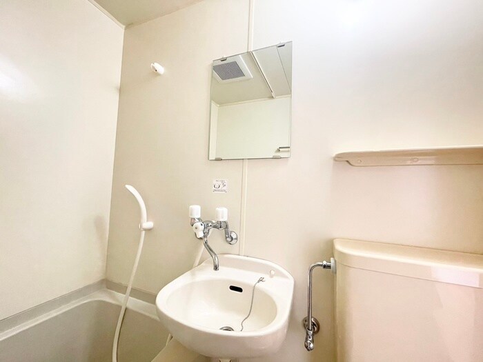 物件内観写真11　(洗面)