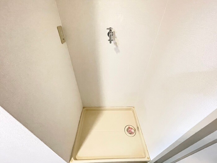 物件内観写真17　(洗濯機置場)