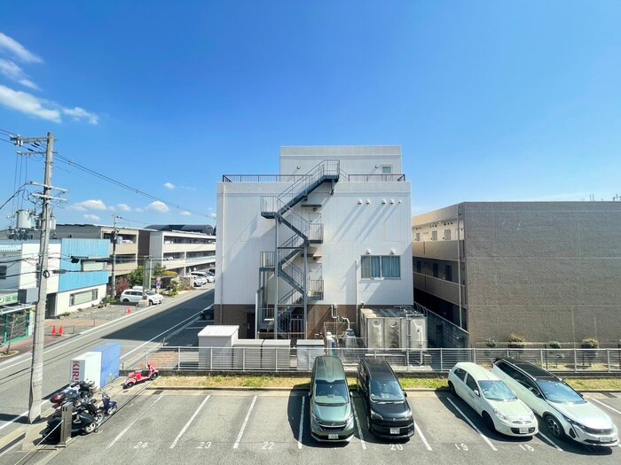 物件内観写真22　(室内からの展望)