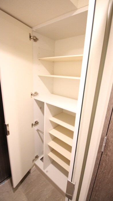 物件内観写真13　(靴箱)