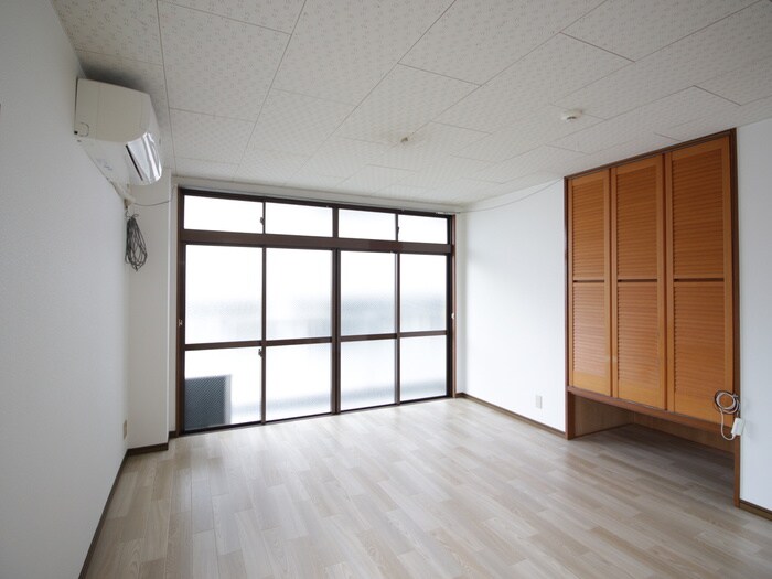 物件内観写真6　(居室)