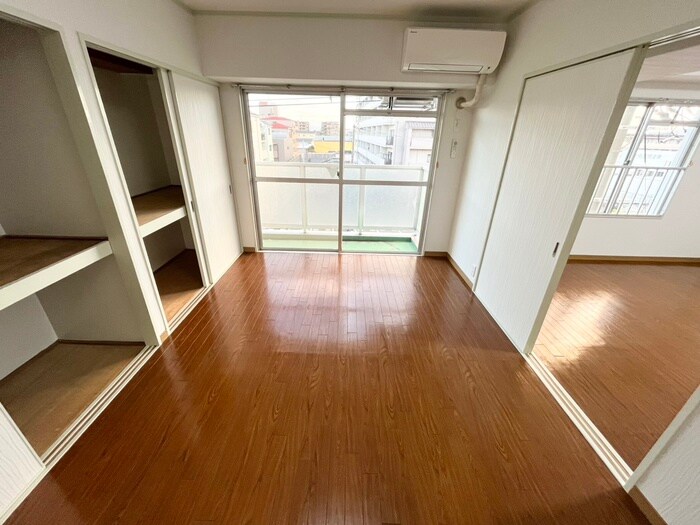 物件内観写真12　(居室)