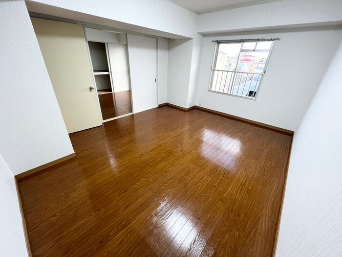 物件内観写真14　(居室)