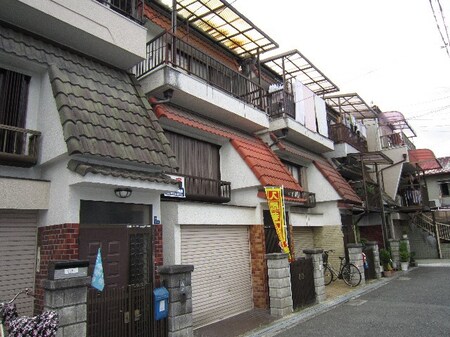 安村様月出町貸家外観写真