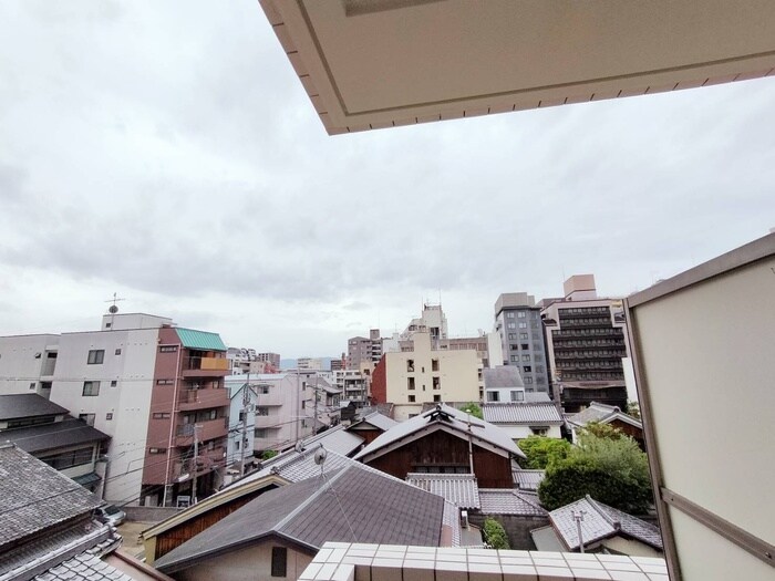 物件内観写真14　(室内からの展望)