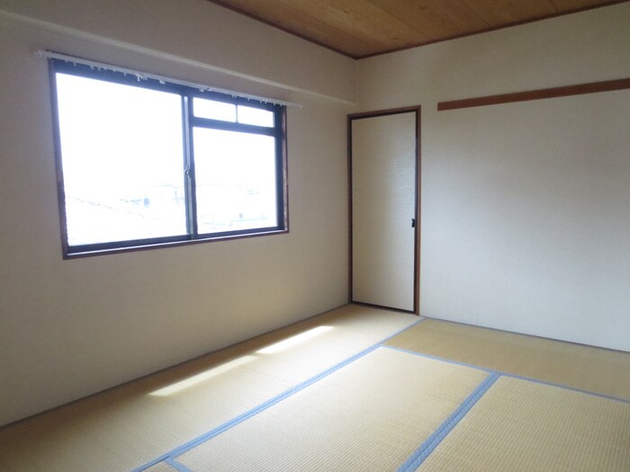 物件内観写真11　(居室)