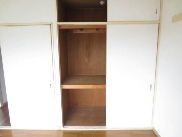 物件内観写真13　(収納)