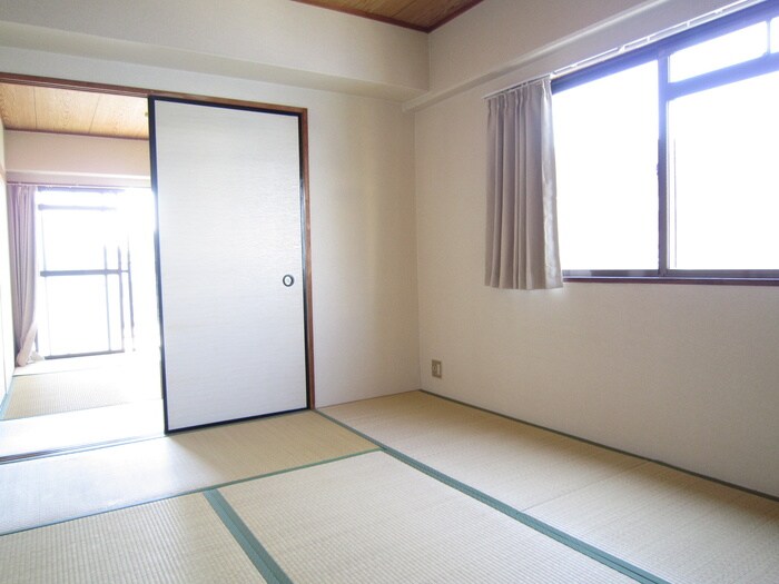 物件内観写真18　(居室)