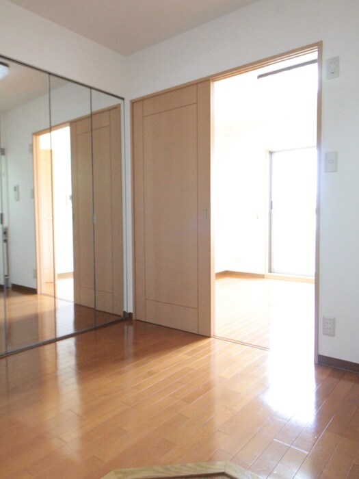 物件内観写真8　(廊下)