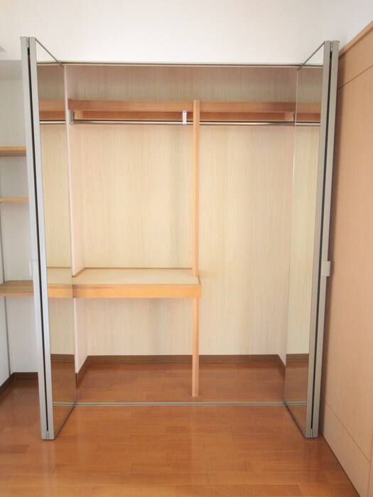 物件内観写真11　(収納)