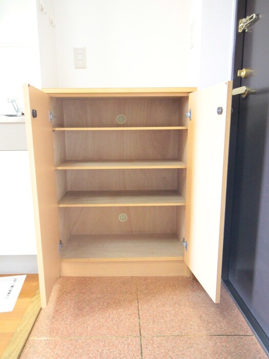 物件内観写真15　(靴箱)