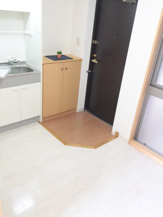 物件内観写真15　(玄関)