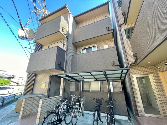 物件外観写真3　(外観写真)