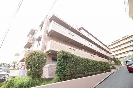 ラルジュ刀根山外観写真