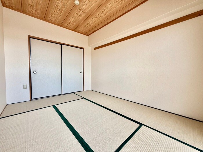 物件内観写真9　(居室)