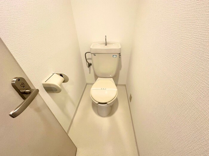 物件内観写真15　(トイレ)