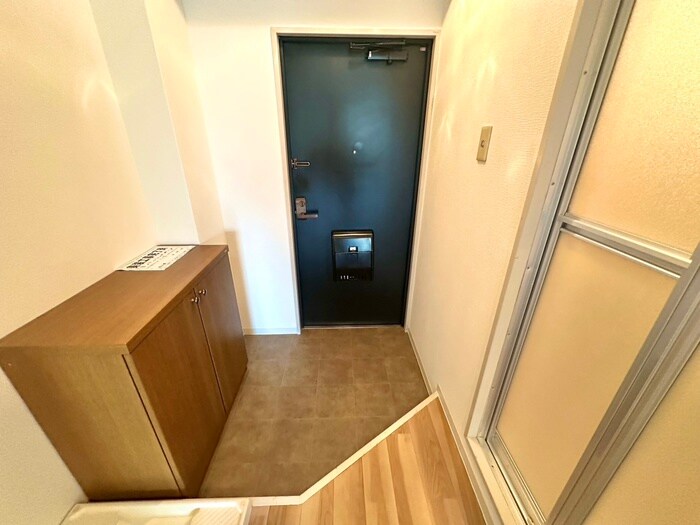 物件内観写真19　(玄関)