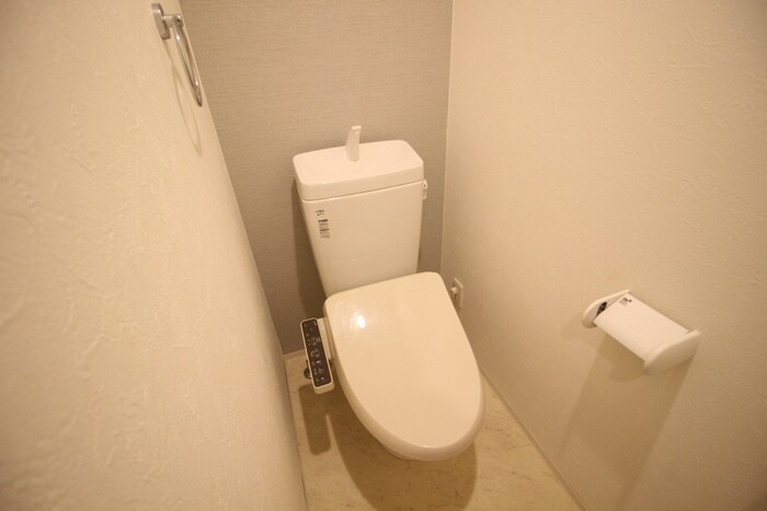 物件内観写真11　(トイレ)