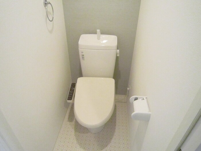 物件内観写真12　(トイレ)