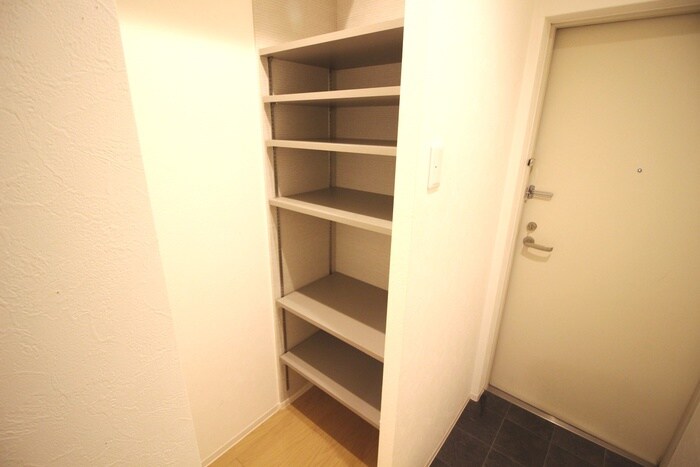 物件内観写真14　(靴箱)