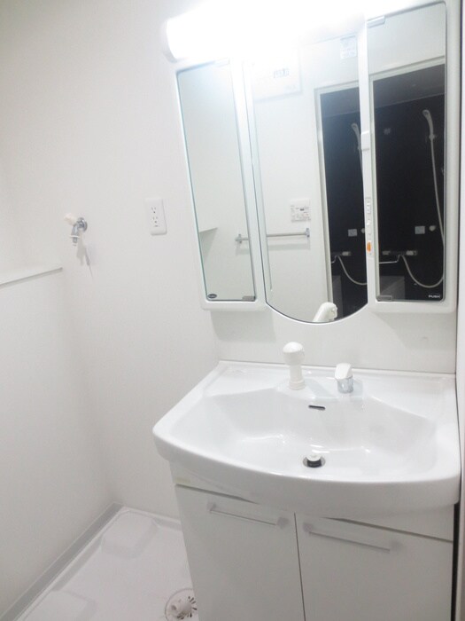 物件内観写真15　(洗面)
