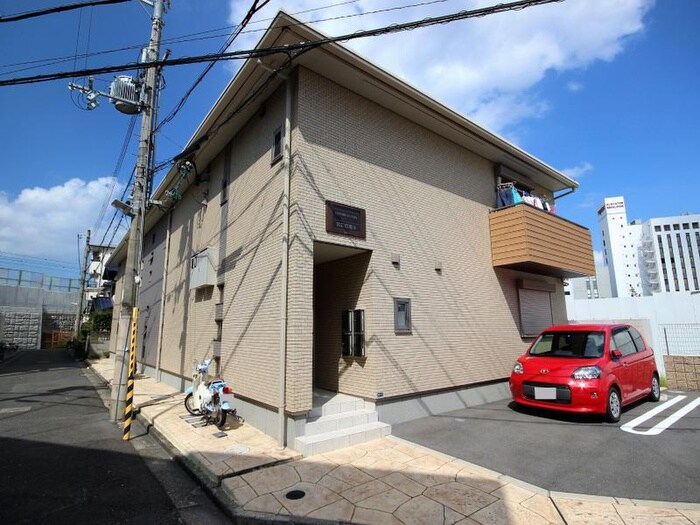 物件外観写真3　(駐車場)