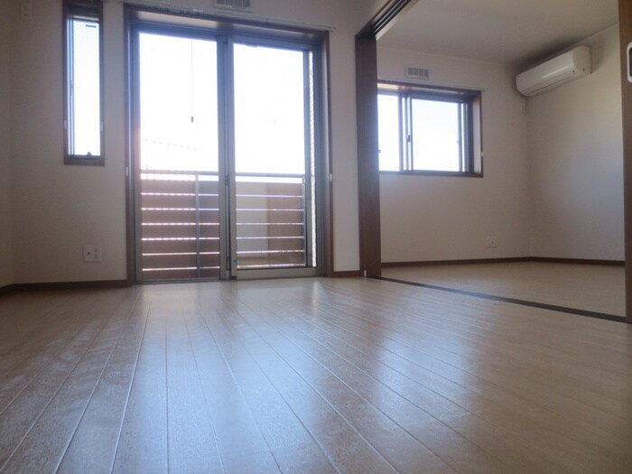 物件内観写真14　(居室)