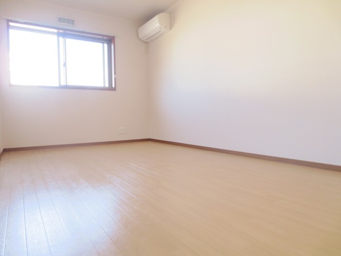 物件内観写真17　(居室)