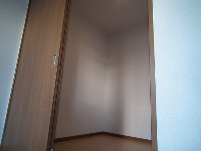 物件内観写真20　(収納)