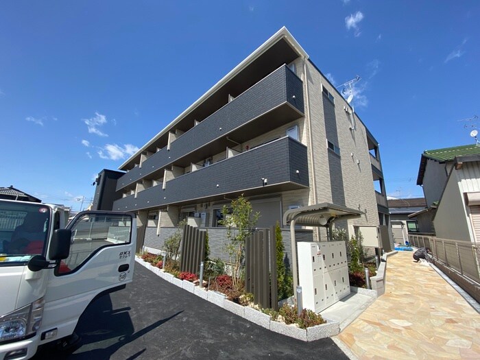 物件外観写真2　(外観写真)