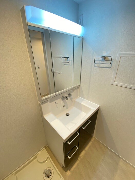 物件内観写真8　(洗面)