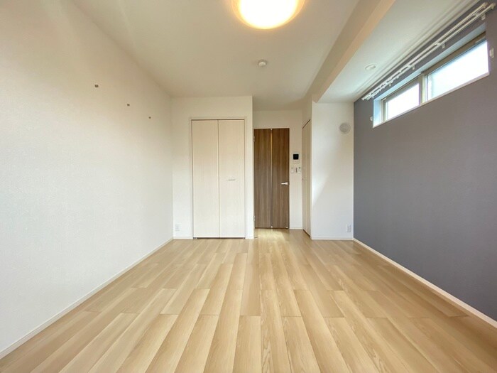 物件内観写真11　(居室)