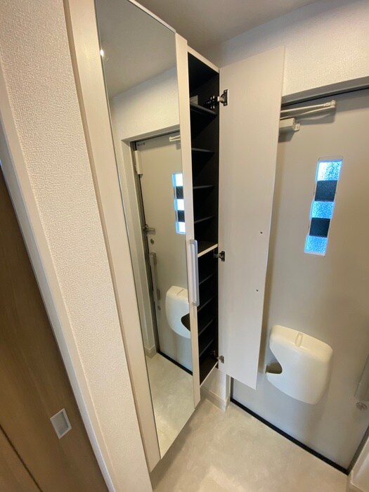 物件内観写真16　(靴箱)