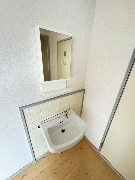 物件内観写真8　(洗面)