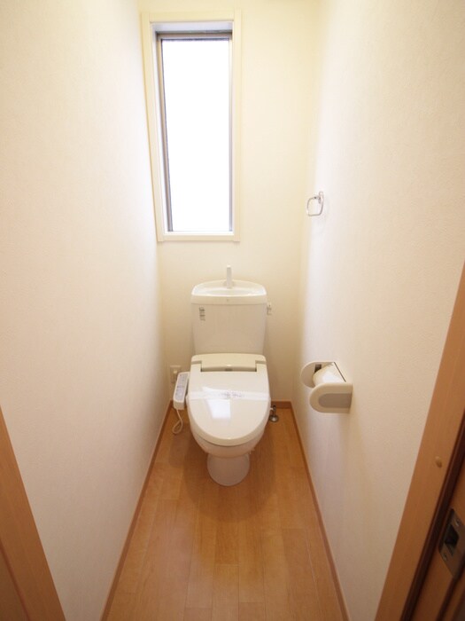 物件内観写真12　(トイレ)