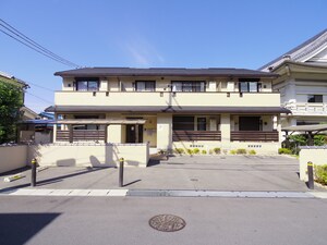 メゾンド本町外観写真