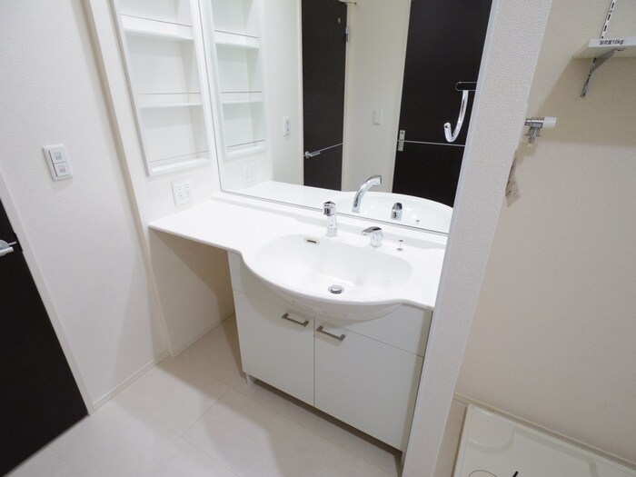 物件内観写真12　(洗面)