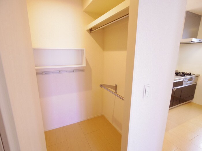 物件内観写真14　(収納)