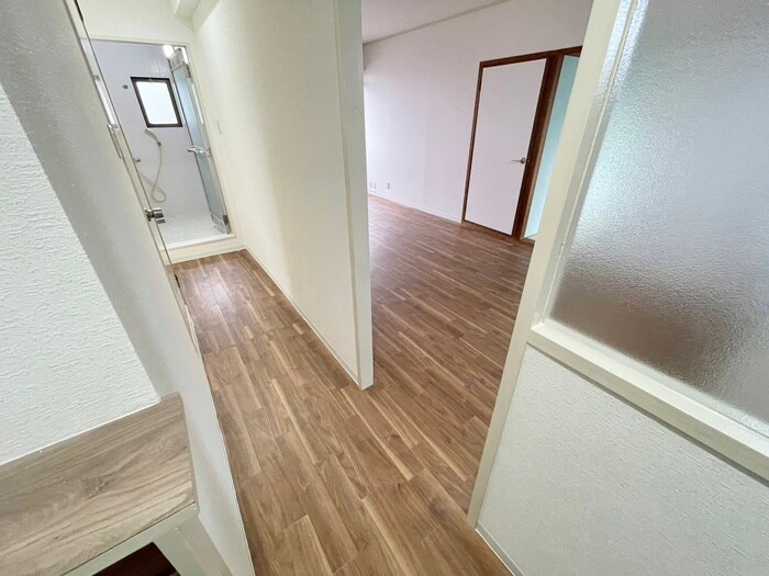 物件内観写真20　(廊下)