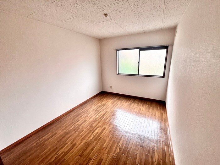 物件内観写真12　(居室)