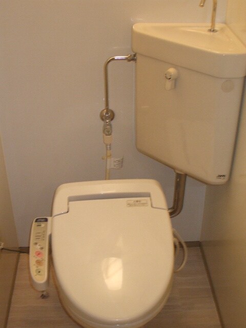 物件内観写真6　(トイレ)