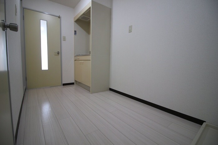 物件内観写真15　(廊下)