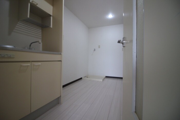 物件内観写真16　(廊下)