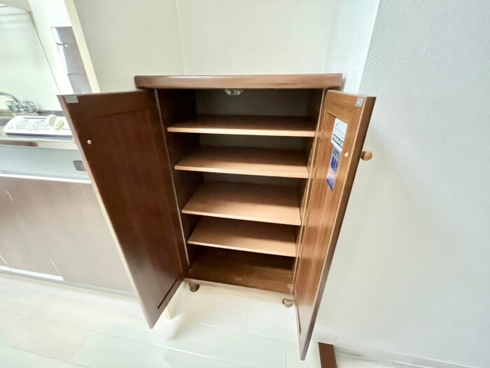 物件内観写真13　(靴箱)