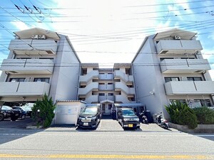 メゾンヒラタ外観写真