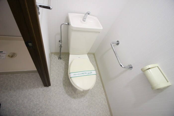 物件内観写真14　(トイレ)