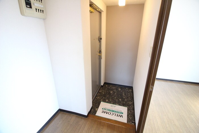 物件内観写真19　(玄関)