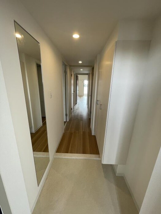 物件内観写真22　(玄関)