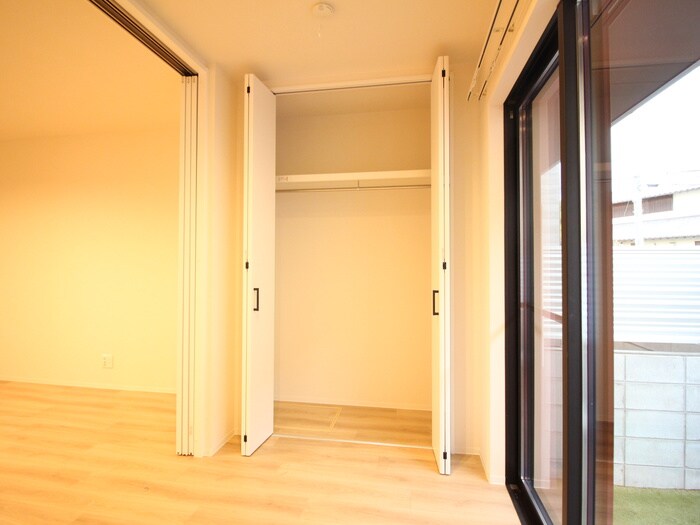 物件内観写真13　(収納)